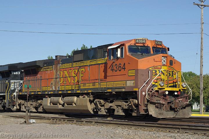 BNSF 4364 - Dash 9-44CW.jpg